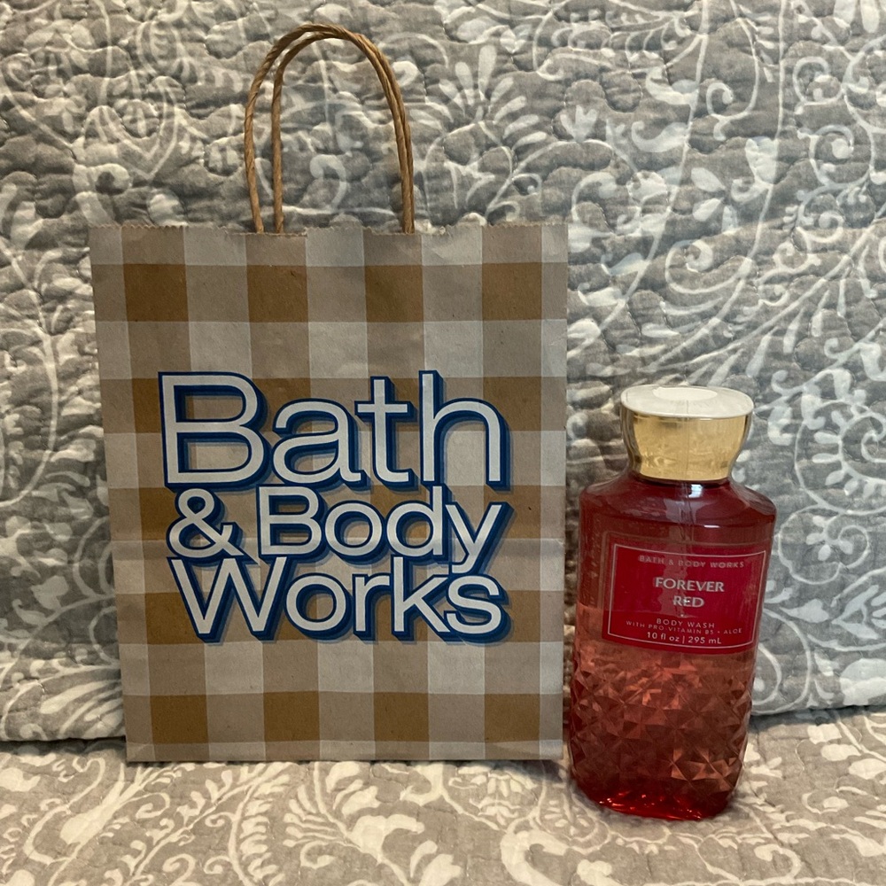 Bath & Body Works Forever Red Shower Gel
